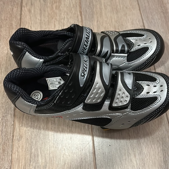 Specialized Biking Cycling Shoes model 6103-3537 size 37. US size 7 - Picture 2 of 16